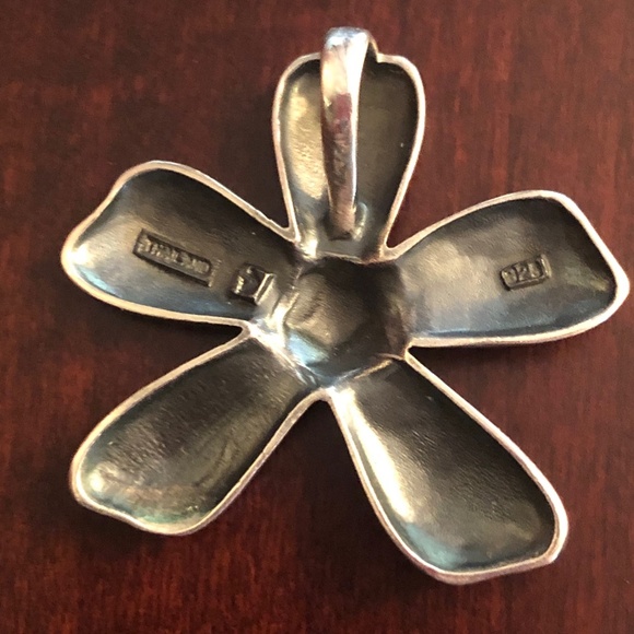 Silpada Retired Flower Pendant - Picture 2 of 2